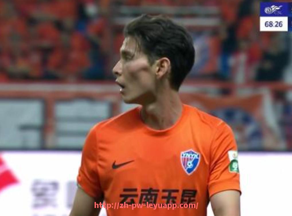 乐鱼体育入口-英超联赛受伤次数最多球员的统计与分析